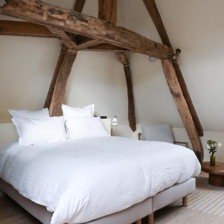 Hotel Les Pres Saint-Hilaire-le-Chatel Экстерьер фото