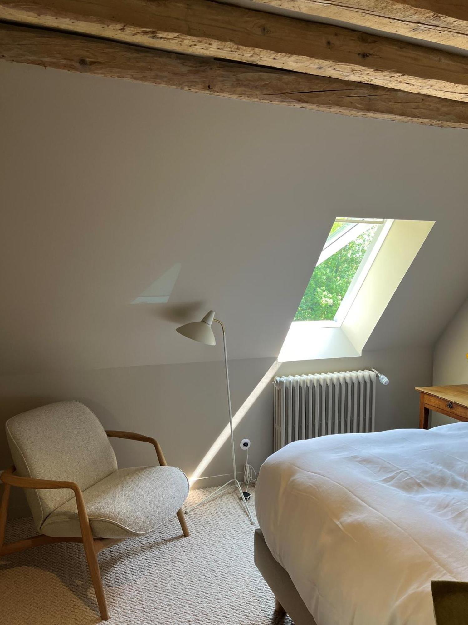 Hotel Les Pres Saint-Hilaire-le-Chatel Экстерьер фото