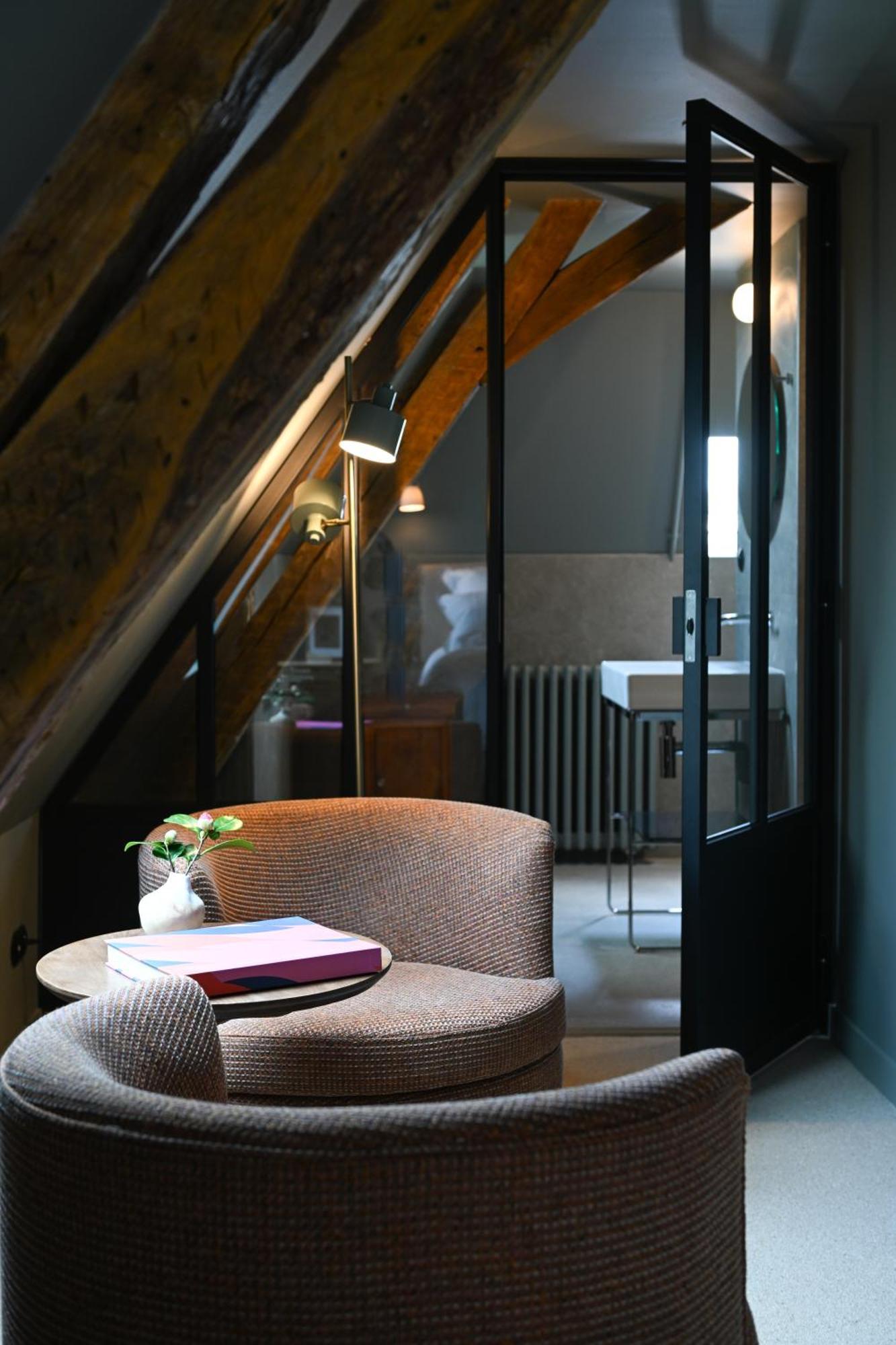 Hotel Les Pres Saint-Hilaire-le-Chatel Экстерьер фото