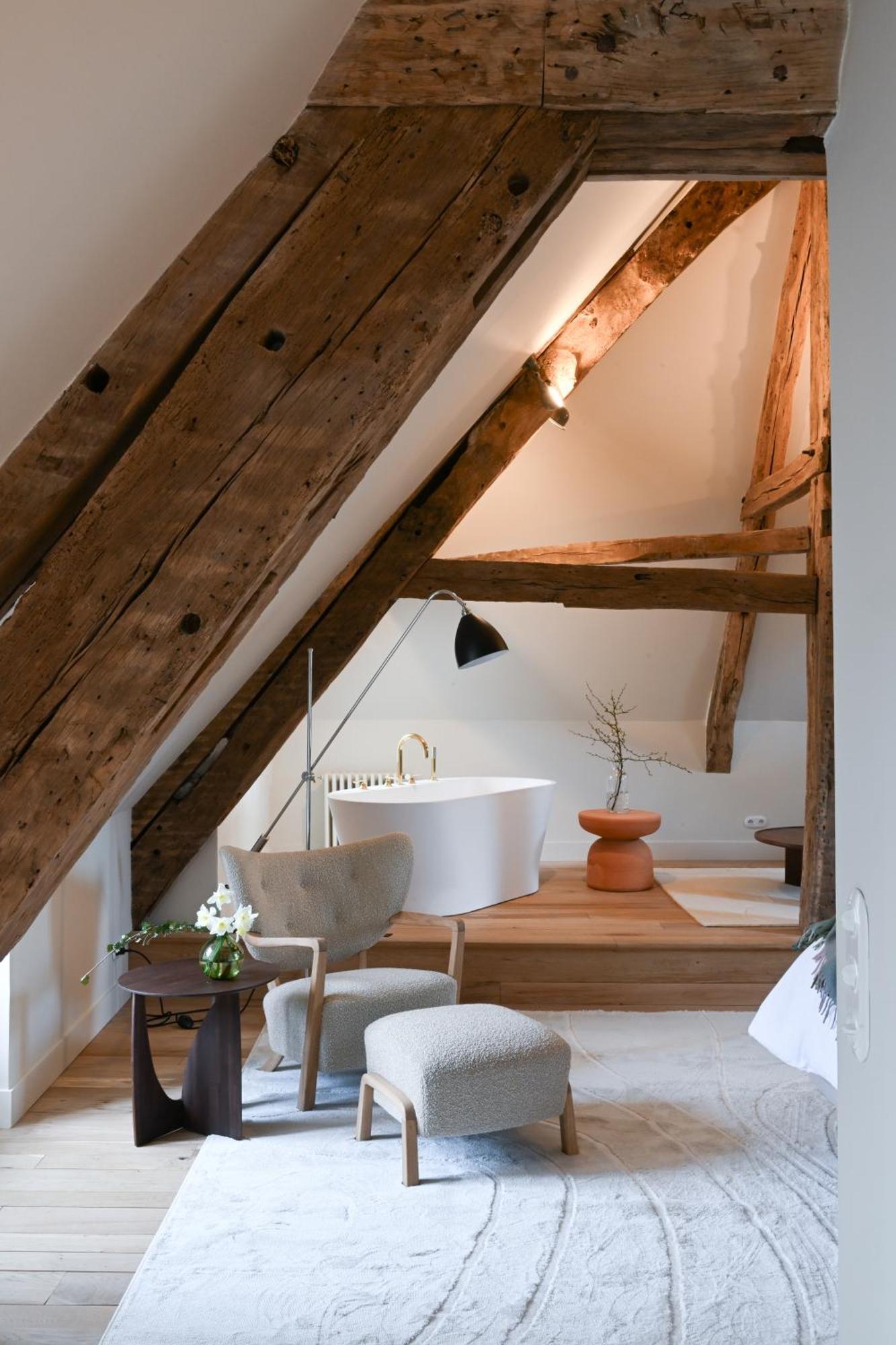 Hotel Les Pres Saint-Hilaire-le-Chatel Экстерьер фото