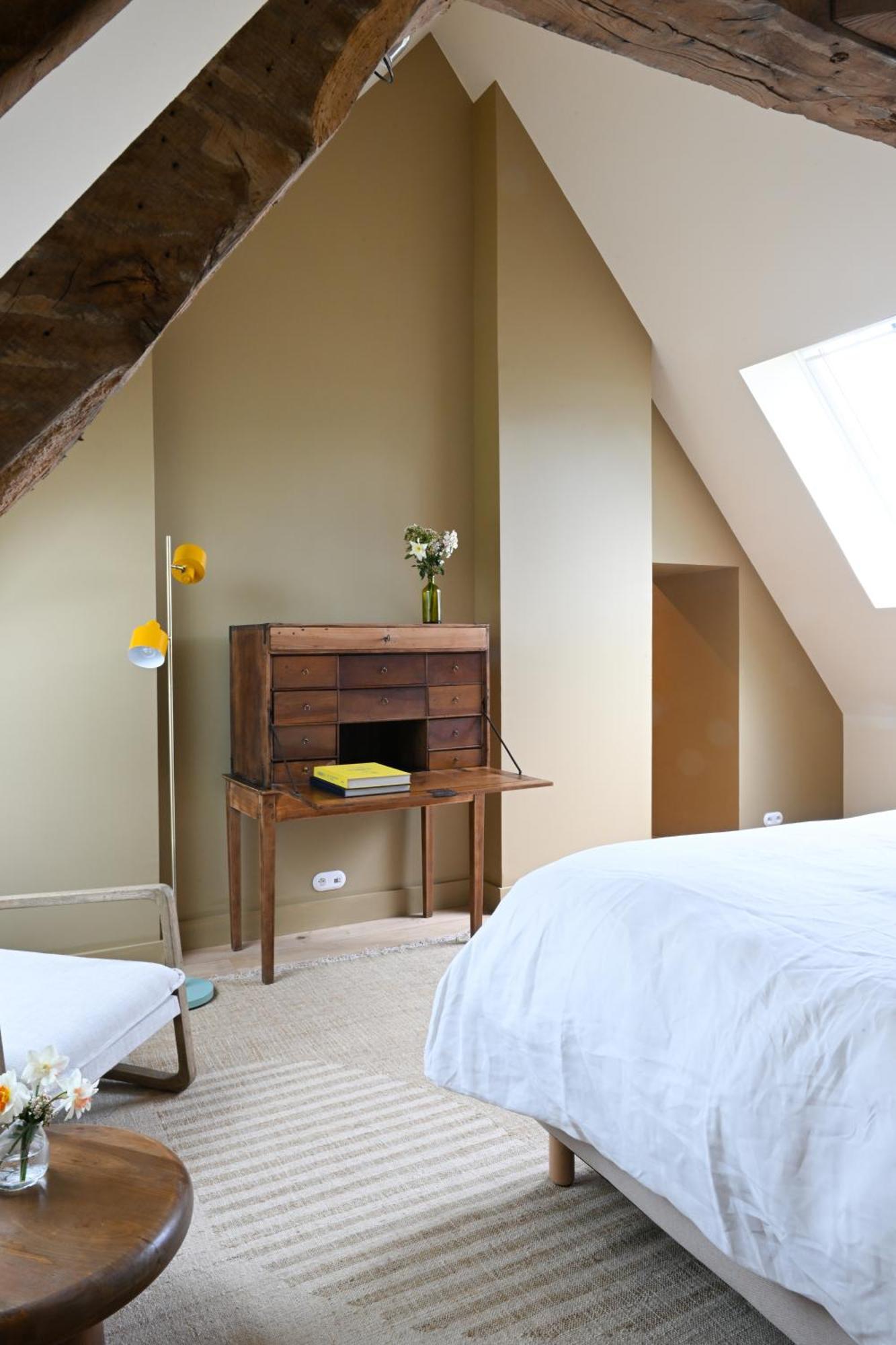 Hotel Les Pres Saint-Hilaire-le-Chatel Экстерьер фото