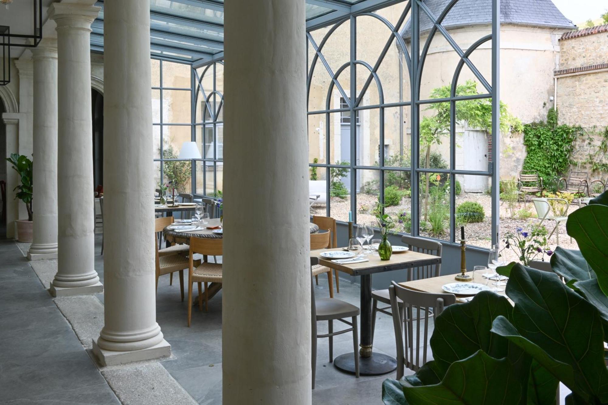 Hotel Les Pres Saint-Hilaire-le-Chatel Экстерьер фото
